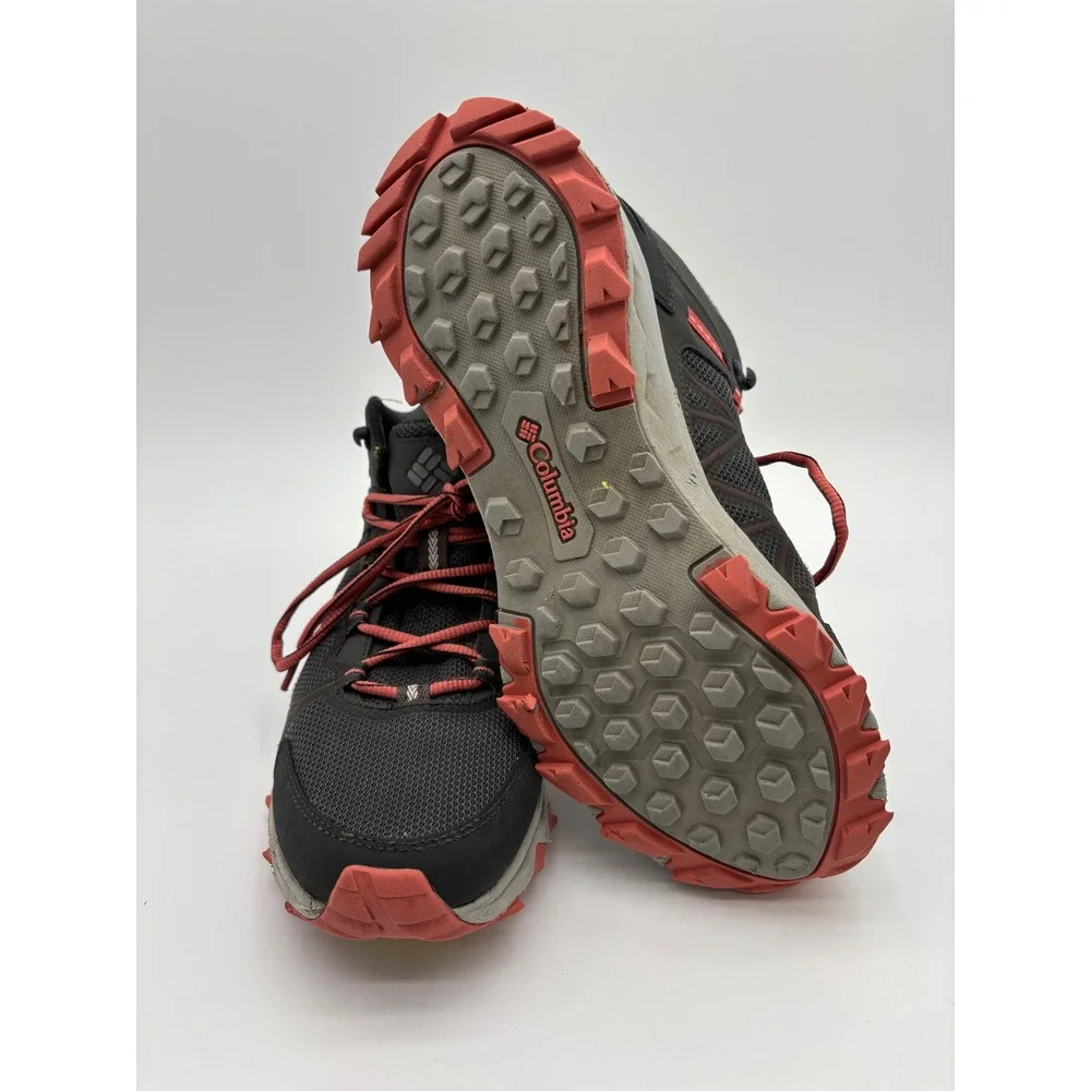 Columbia Men's Trail Boots in Black and Red